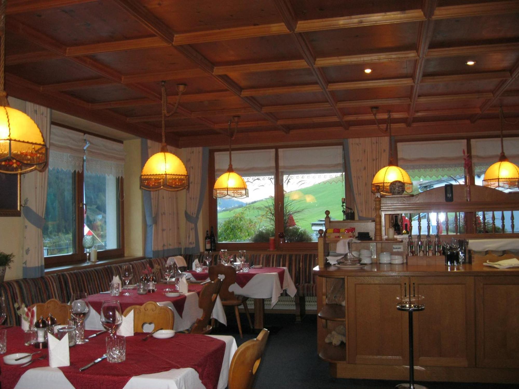Gasthof Talblick Ischgl Exterior photo